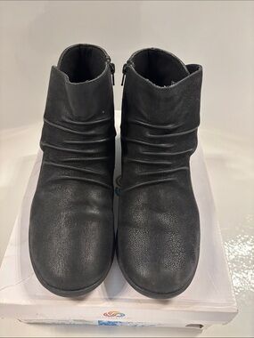 Cloudsteppers by Clarks Black Ruched Ankle Booties